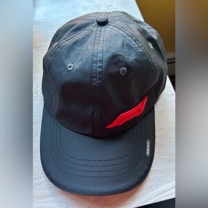 Baseball cap- black -used
